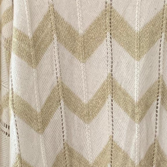 Lightweight Spaghetti Strap V-neck Sweater - Picture 2 of 2